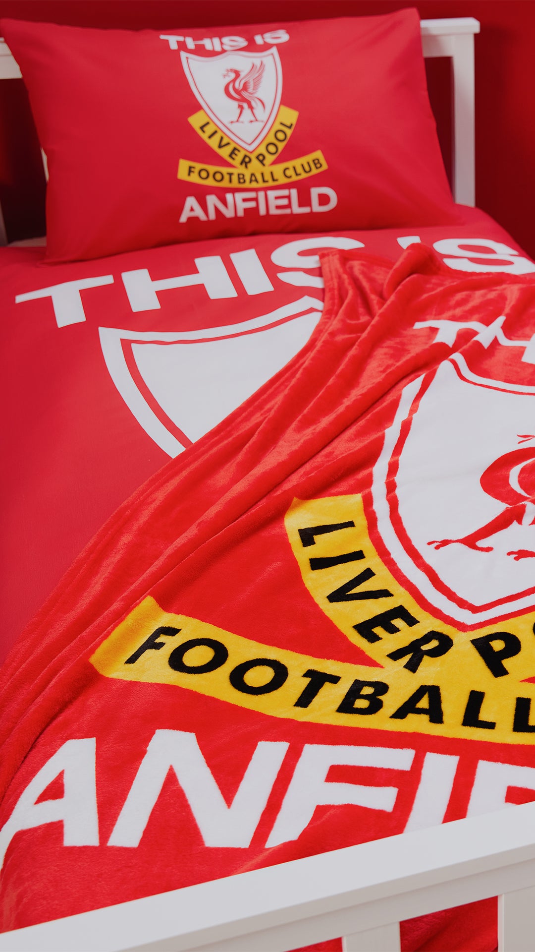 LFC TIA Fleece Blanket Red